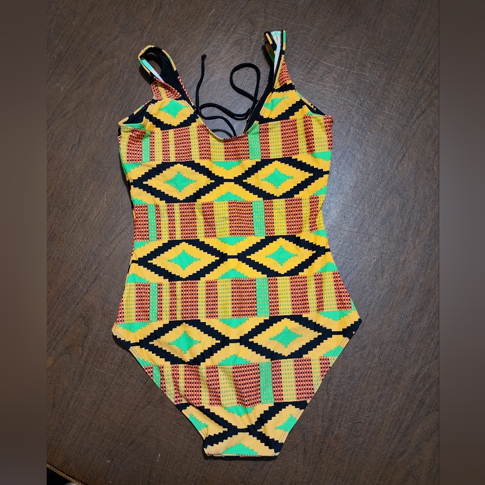NWOT ... Colorful Geometric One-Piece Swimsuit - Picture 6 of 8